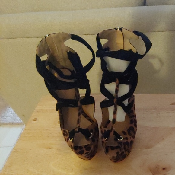 High heels - Picture 4 of 4